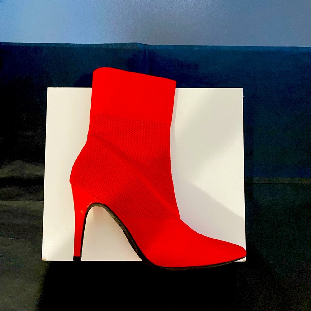 Women’s ankle boot red BRASH never used